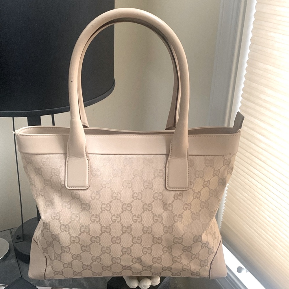 Gucci Tote With Authentication (Host Pick) - image 2